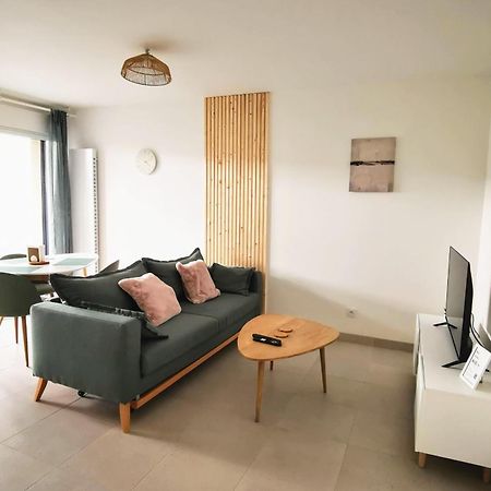 Апартаменты Cocoon With Terrace At 2 Steps From The Sea Ла-Боль-Эскублак Экстерьер фото